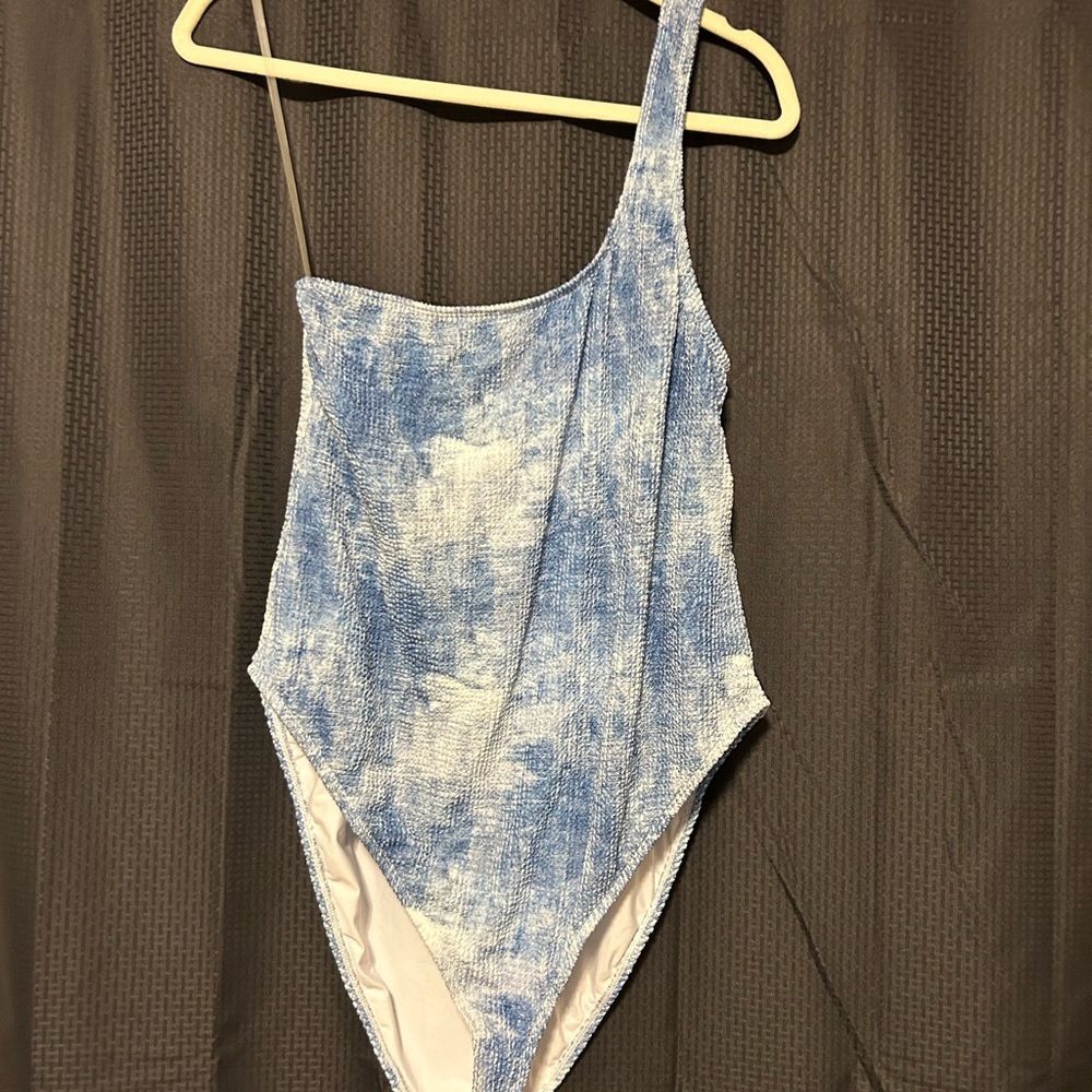 NEW Good American Always Fits Tie Dye One-Shoulder One-Piece Swimsuit Sz 7/8 - Picture 9 of 13